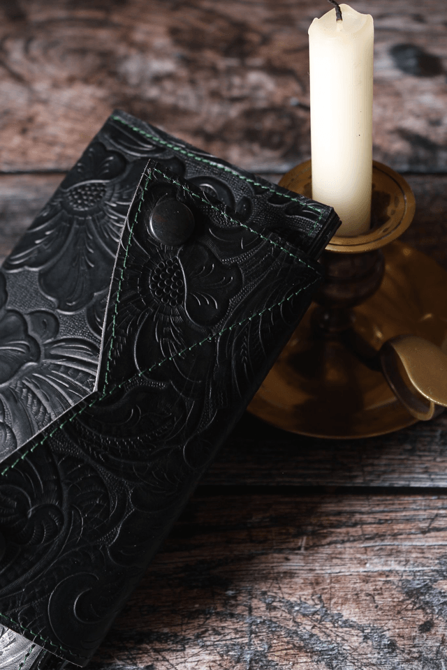 Portefeuille cuir bi-matière veau imprimé noir et chèvre vert amande